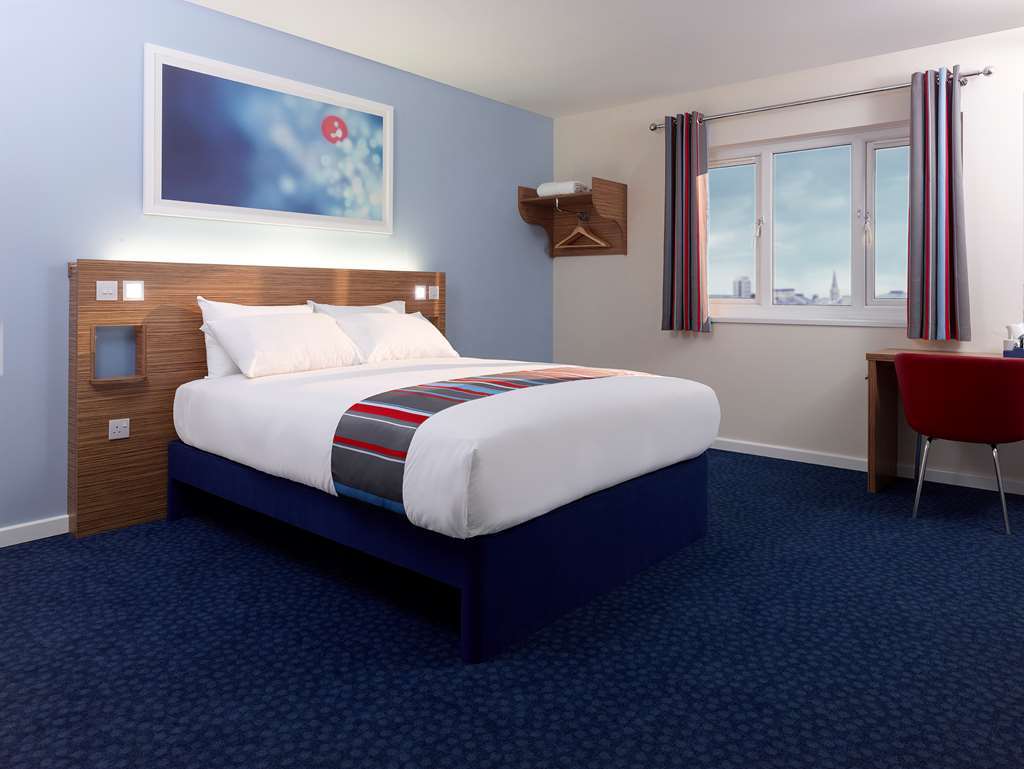 Travelodge London Feltham Room photo